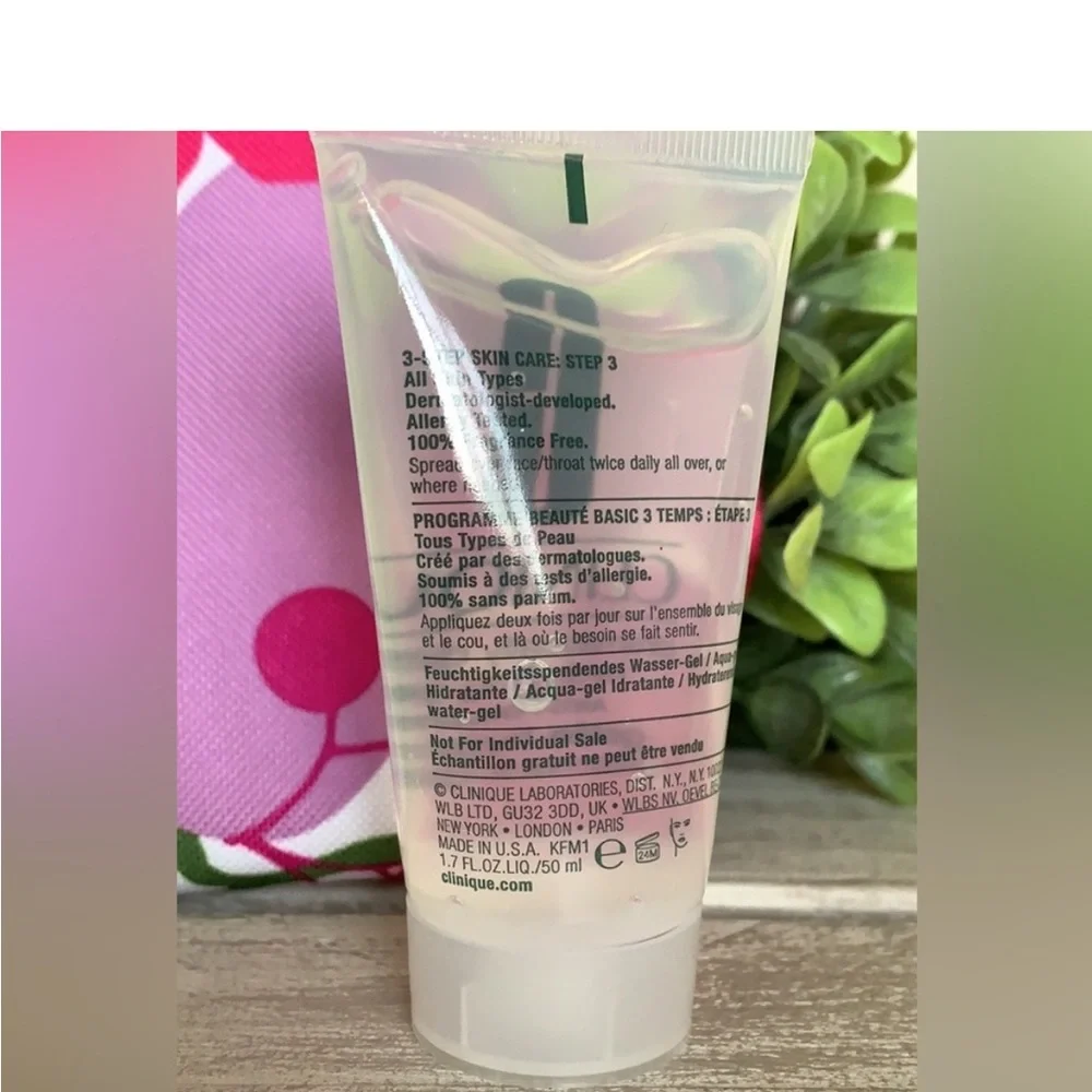 Clinique Hydrating Jelly 1.7oz W/Clinique Cosmetic Bag 🪻🆕🪻